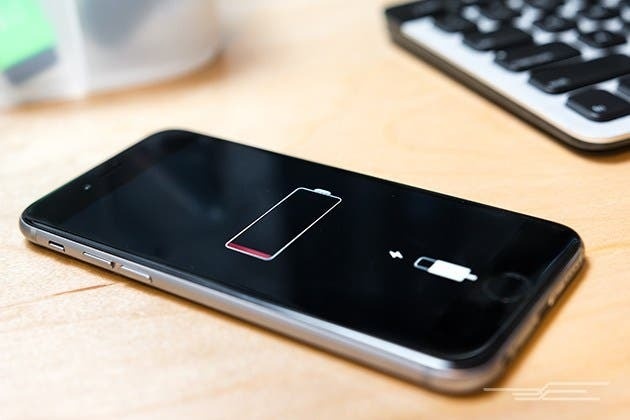 Vì sao iPhone cập nhật iOS mới thường tụt pin, sạc chậm